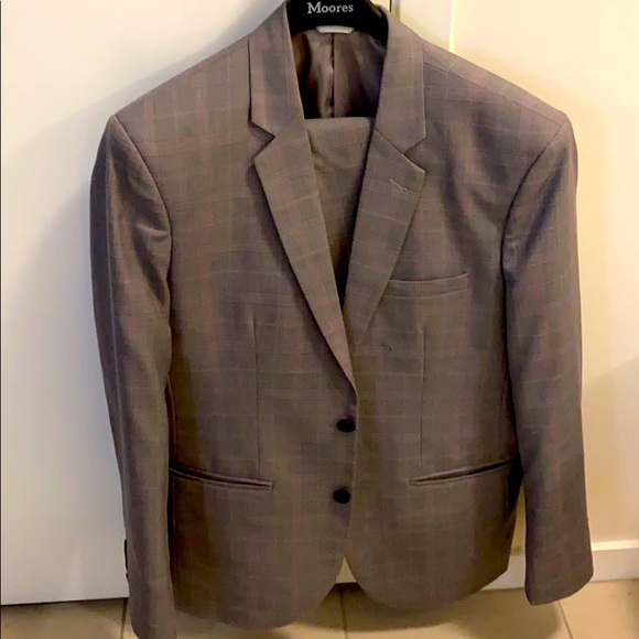 COPY - Men’s grey with pink custom made suit - Picture 1 of 3